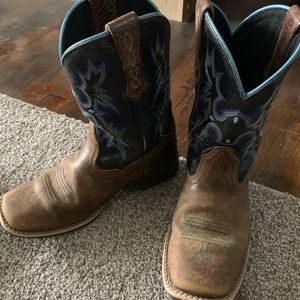 Ariat Western Boot   black/blue/brown   size 3.5